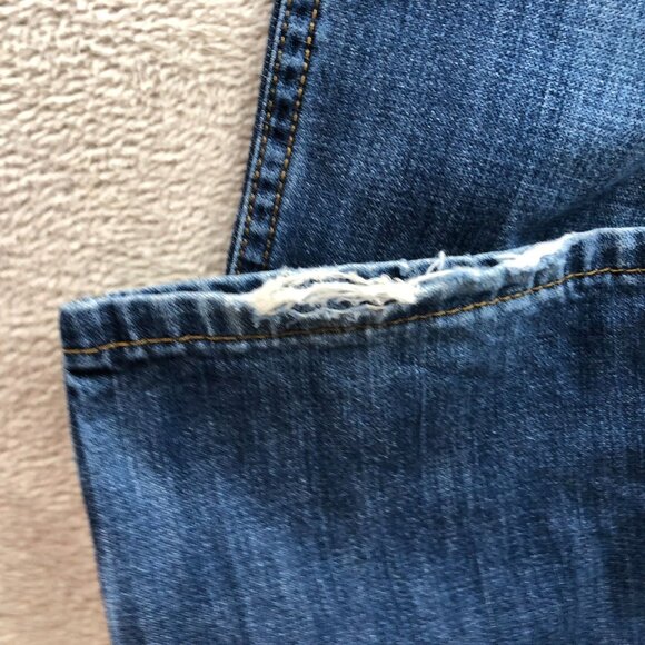 Levis Mens Jeans Size 34x32 514 Slim Straight Classic Fit Blue Denim Casual - Picture 12 of 16